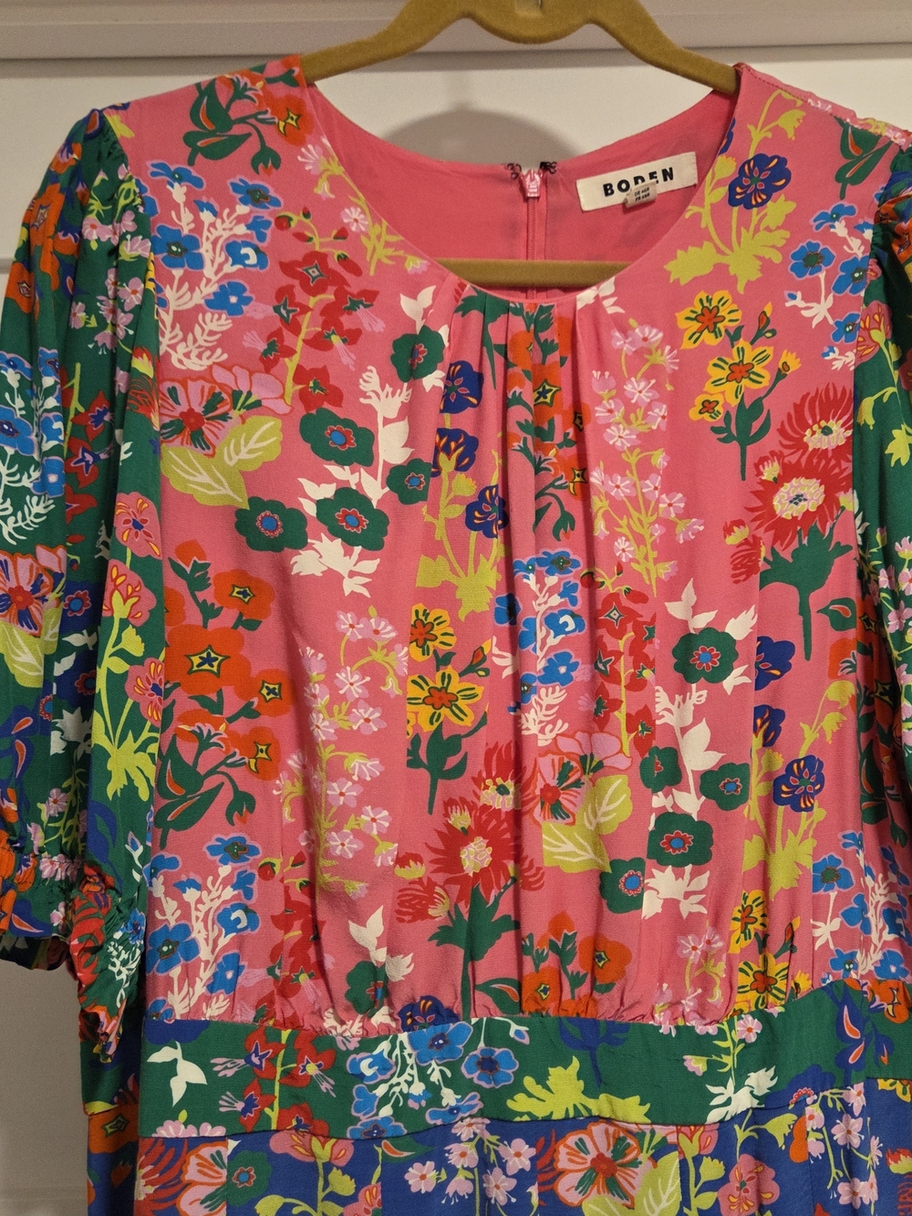 Boden Liv Pleat Detail Midi Dress - Bright Floral Mix - Like New - Picture 7 of 7
